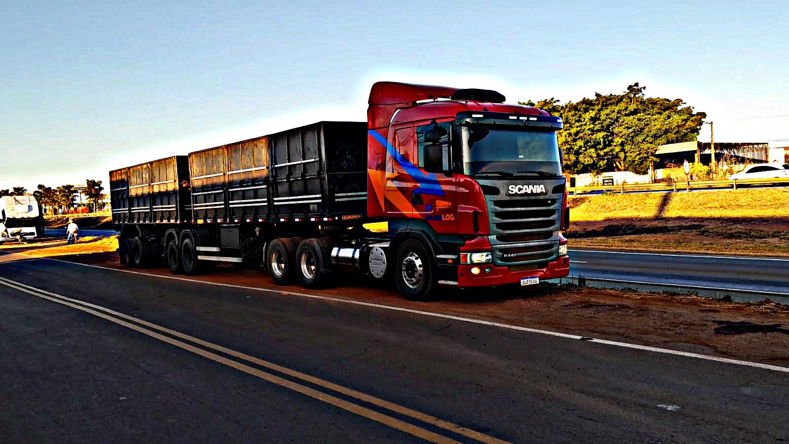 WhatsApp Image 2022-12-08 at 16.38.08 (1).jpeg