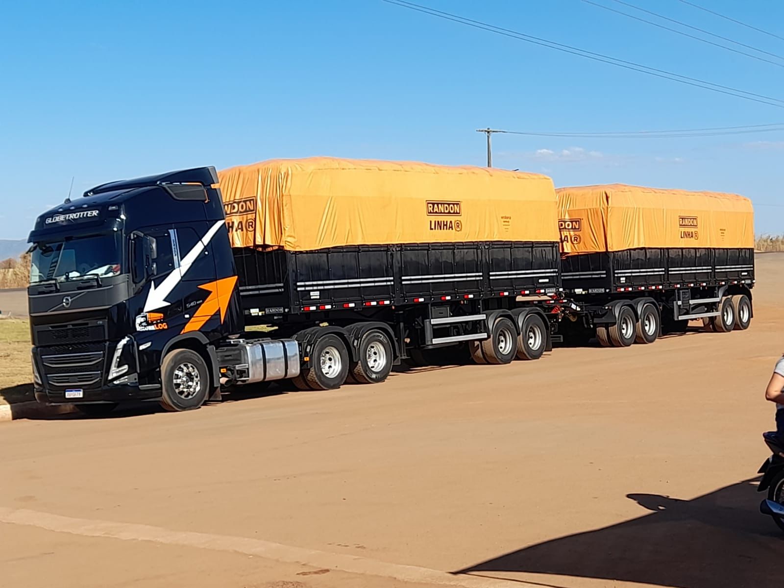 WhatsApp Image 2022-12-08 at 16.38.03 (1).jpeg